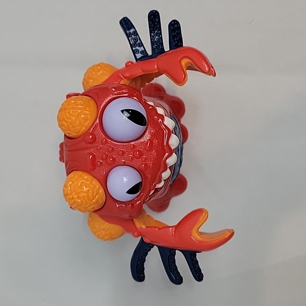 IMAGINEXT 2008 RED SPACE ALIEN EATING MONSTER 5" FIGURE TOY - Picture 10 of 10